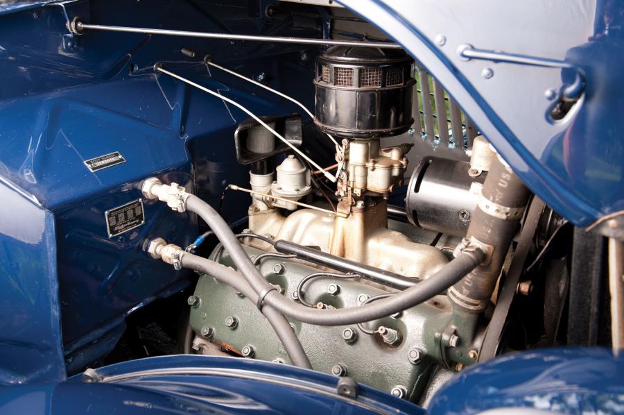  Ford DeLuxe 3-Window Coupe 1935 года  (фото 43 из 50)